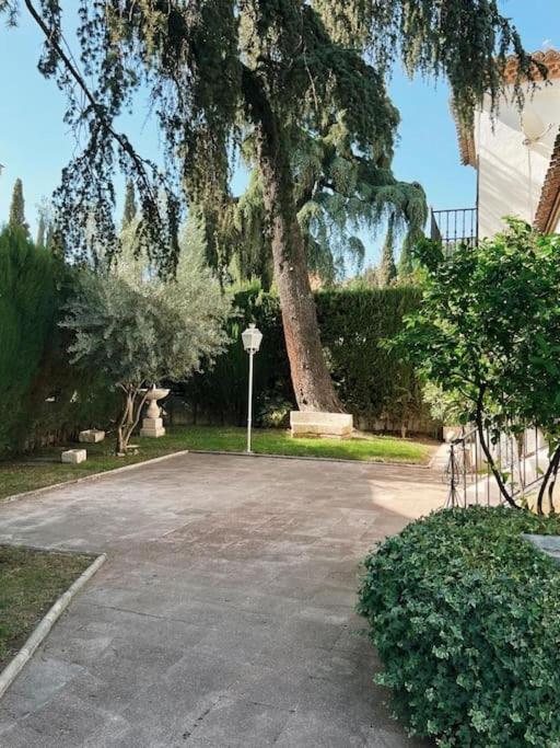 Villa A Los Pies De La Alhambra Granada Kültér fotó